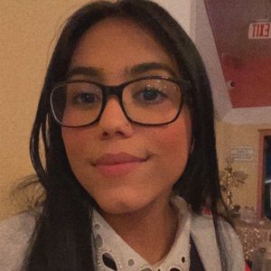 Meet your Posher, Yesenia